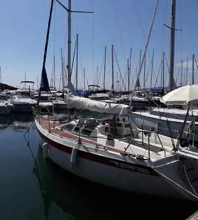 Bateau A Quai St Raphael, 4 Couchages , Voilier Etap 28i * Saint-Raphaël